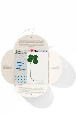Store HANKY1 Handkerchiefs