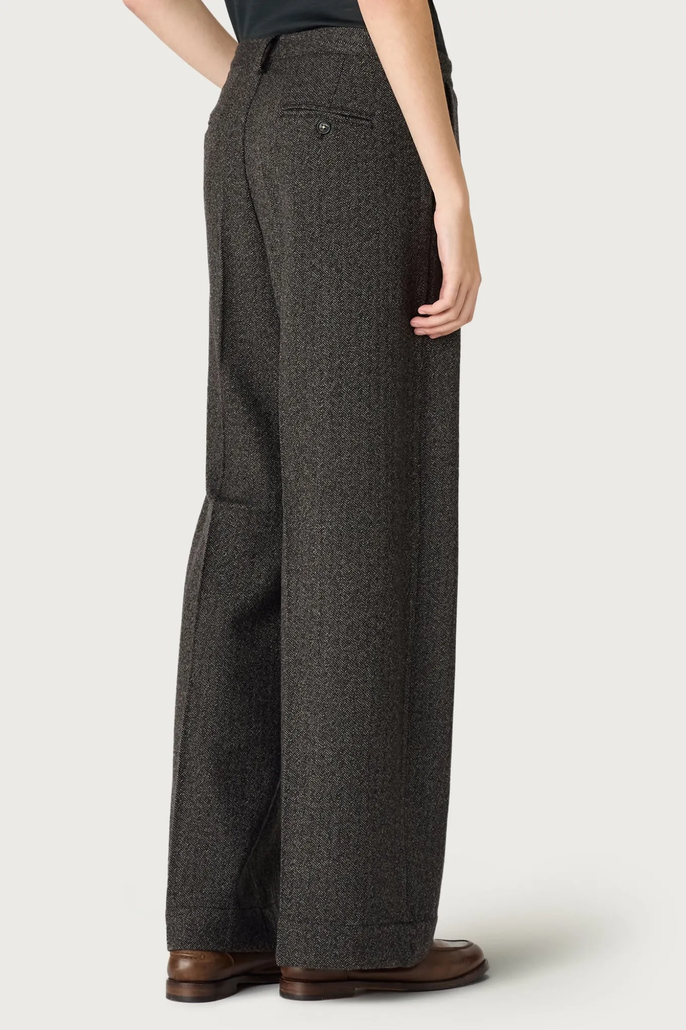 Store LAMIA Women Trousers