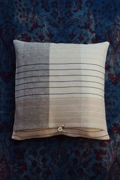 New PILLOW Arts & Crafts
